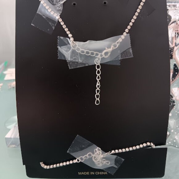 NOIR JEWELRY 2pc SET Glamorous Silver Clear & Ruby Red Crystal Necklace/Bracelet - Picture 4 of 4